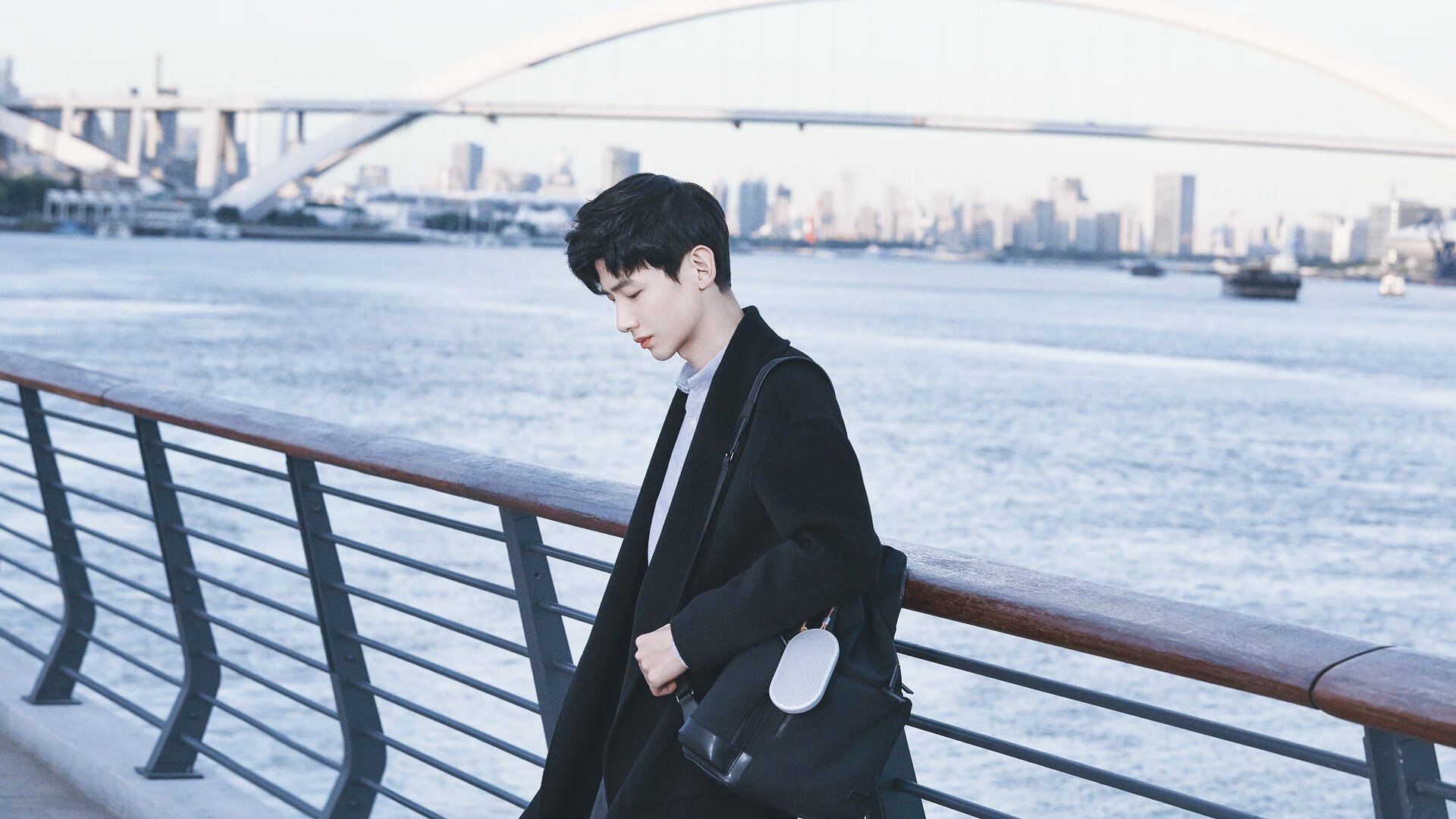 选手早训视频曝光高强度训练引关注,早训项目